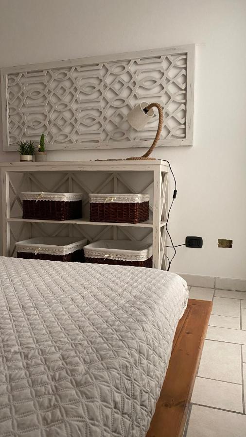 La Casa Di Stefania Apartment Porto Pino Luaran gambar