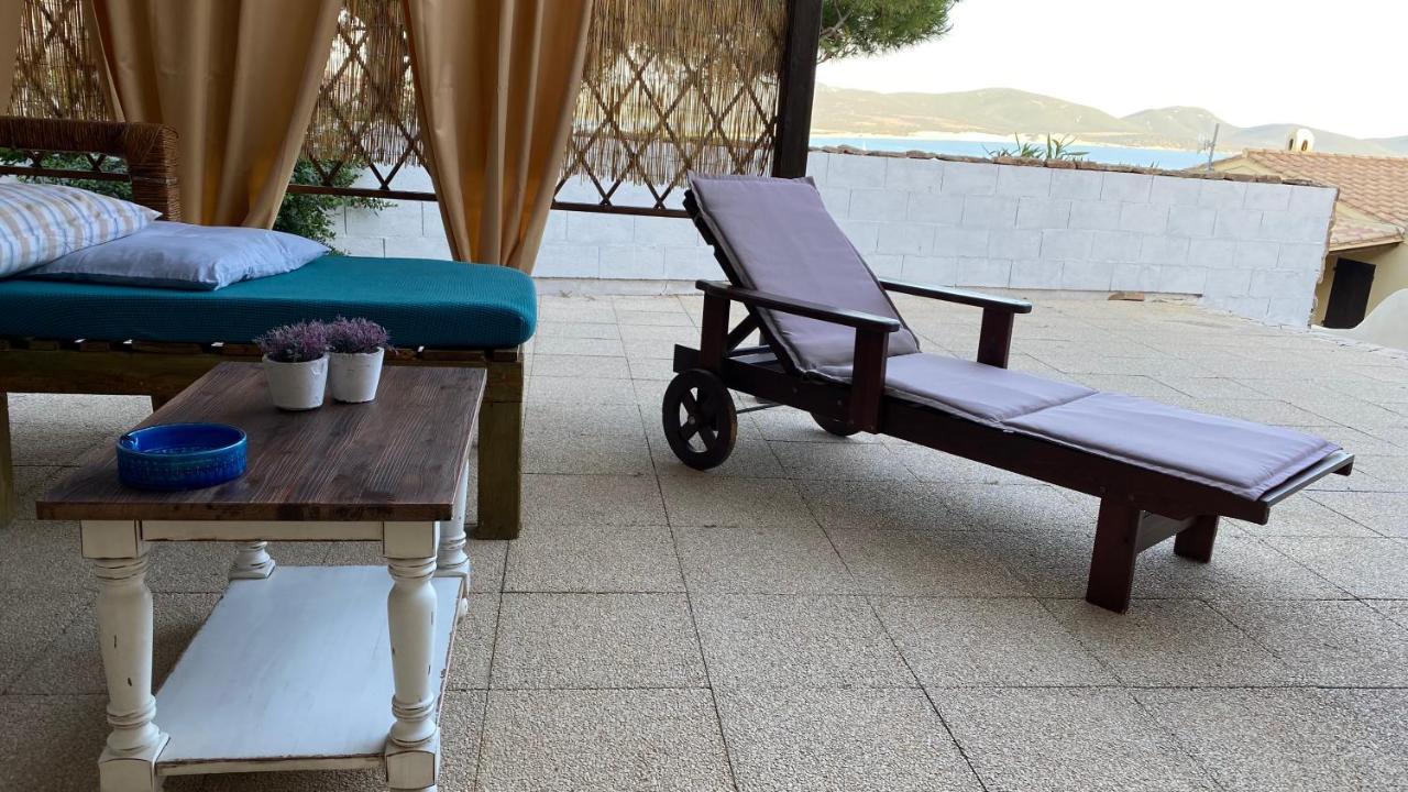 La Casa Di Stefania Apartment Porto Pino Luaran gambar
