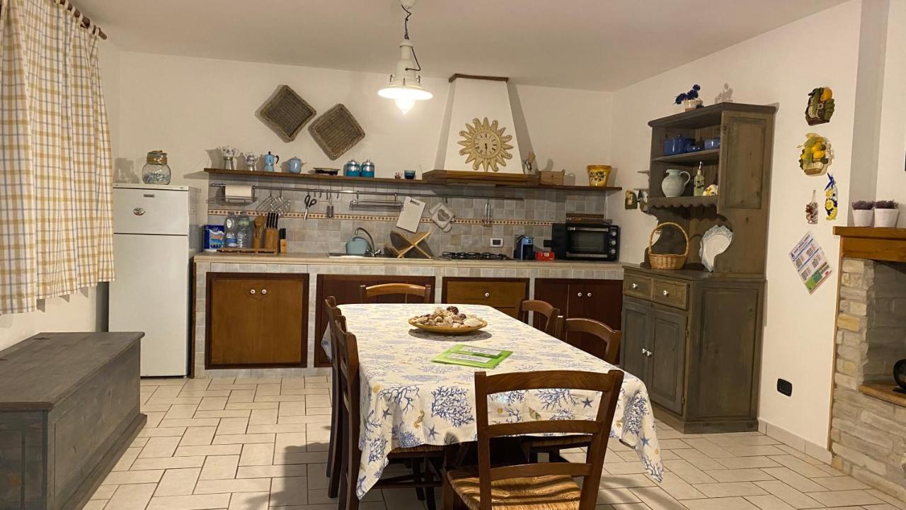 La Casa Di Stefania Apartment Porto Pino Luaran gambar